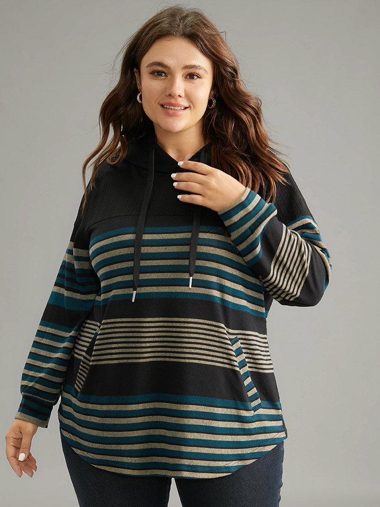 

Plus Size Striped Contrast Curved Hem Hooded Sweatshirt Women Black Casual Texture Hooded Everyday Sweatshirts BloomChic