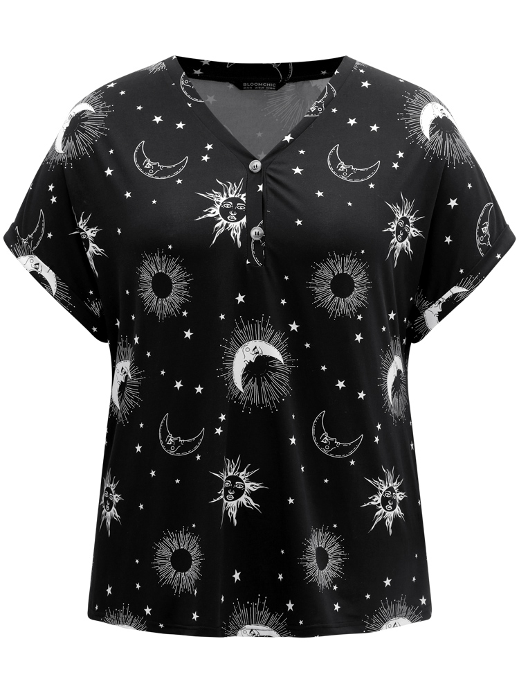 Plus Size Horoscope Print V Neck Cuffed Dolman Sleeve T-shirt Black Women Casual Printed Tarot elements V-neck Dailywear T-shirts BloomChic 12/L 