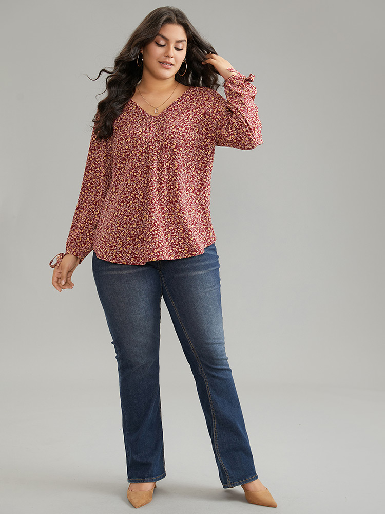 Plus Size Scarlet Ditsy Floral Ties V Neck Pleated Blouse Women Elegant Long Sleeve V-neck Dailywear Blouses BloomChic 22-24/3X 