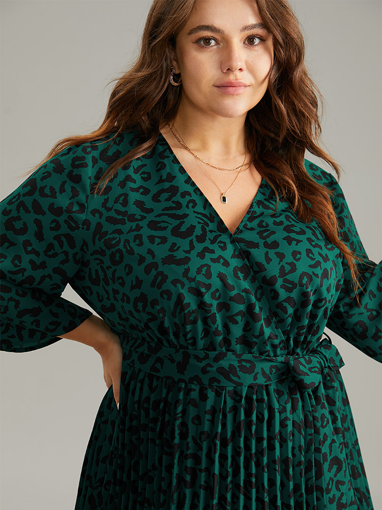 

Plus Size Leopard Wrap Elastic Waist Pleated Belted Dress Cyan Women At the Office Wrap Overlap Collar Elbow-length sleeve Curvy Midi Dress BloomChic