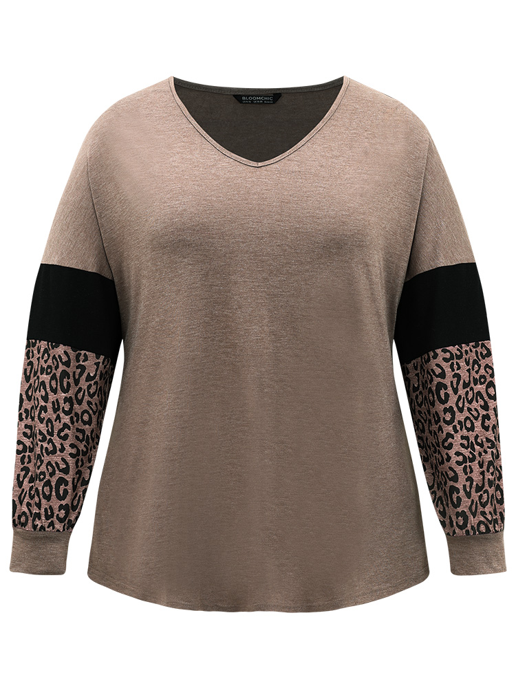 

Plus Size Leopard Patchwork Contrast Dolman Sleeve T-shirt LightBrown Women Casual Contrast Leopard V-neck Dailywear T-shirts BloomChic