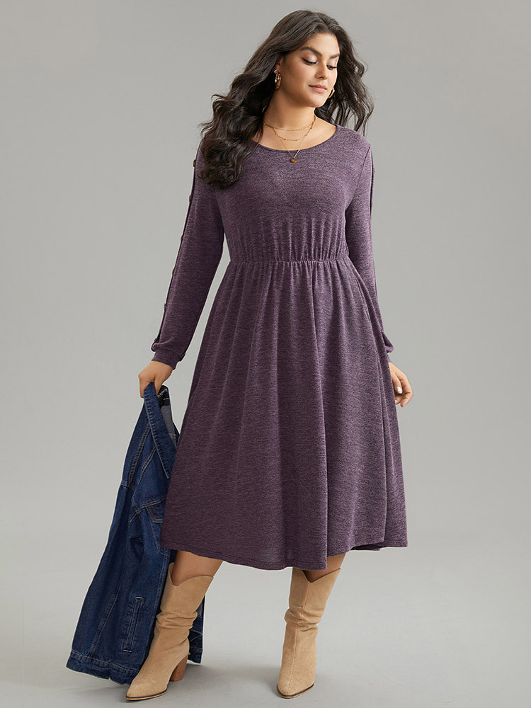 

Plus Size Plisse Solid Side Button Detail Dress Purple Women Casual Plain Round Neck Long Sleeve Curvy Midi Dress BloomChic