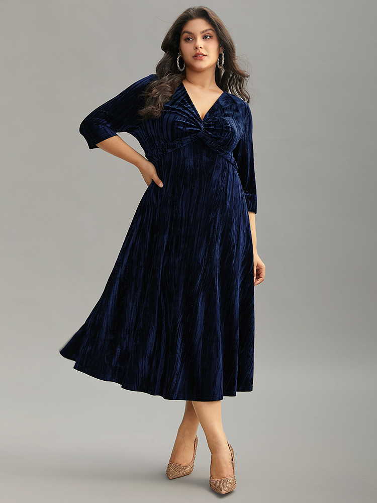 

Plus Size Plain Velvet V Neck Twist Front Dress DarkBlue Women Cocktail Velvet V-neck Elbow-length sleeve Curvy Midi Dress BloomChic