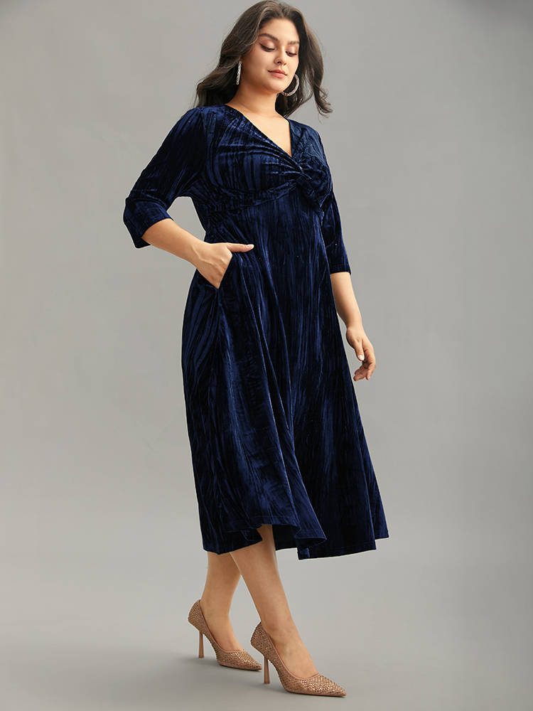 

Plus Size Plain Velvet V Neck Twist Front Dress DarkBlue Women Cocktail Velvet V-neck Elbow-length sleeve Curvy Midi Dress BloomChic