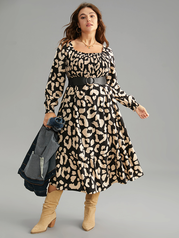 

Plus Size Leopard Shirred Square Neck Lantern Sleeve Dress Black Women At the Office Printed Square Neck Long Sleeve Curvy Midi Dress BloomChic