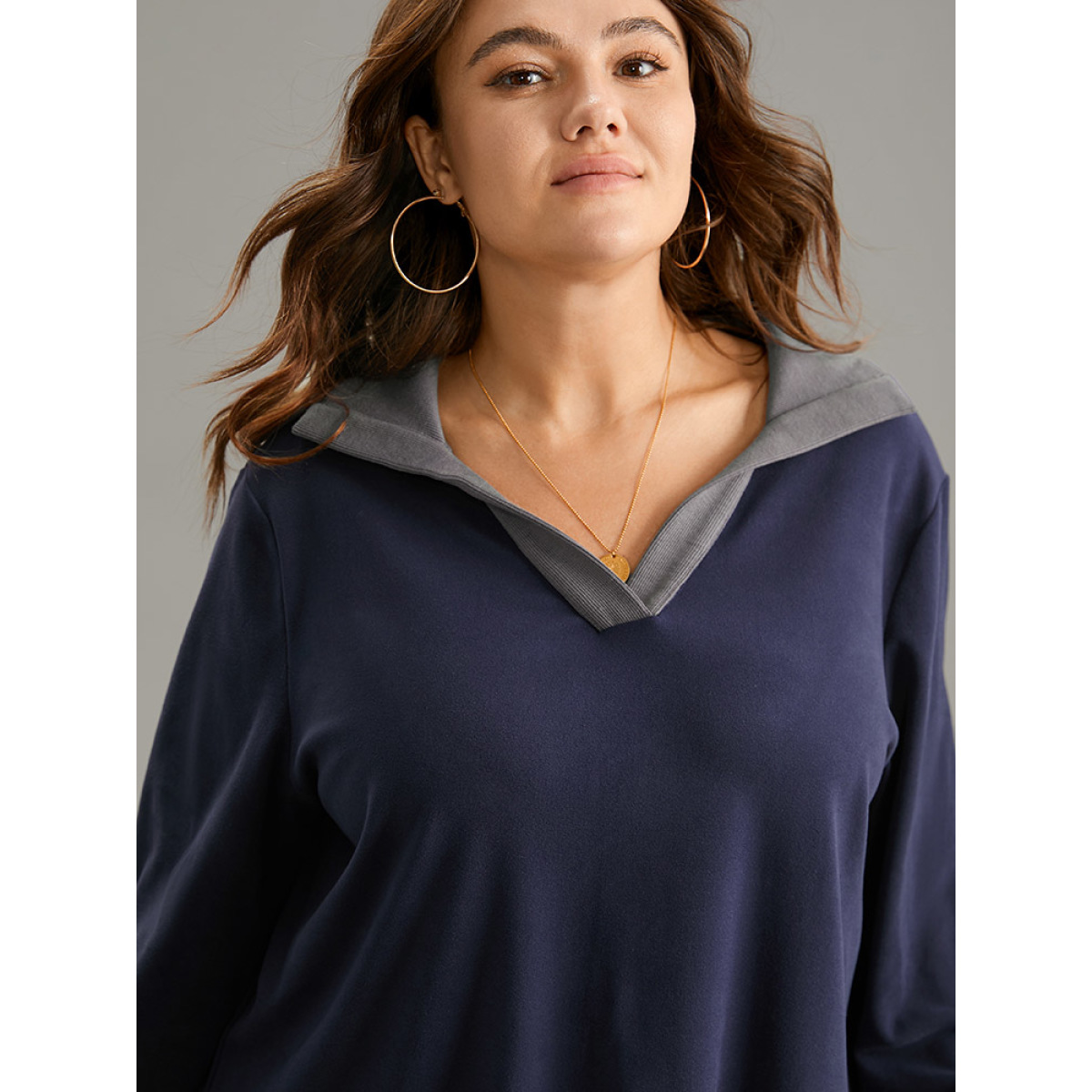 

Plus Size Two Tone Contrast Lapel Collar Sweatshirt Women Navy Casual Contrast Lapel Collar Dailywear Sweatshirts BloomChic