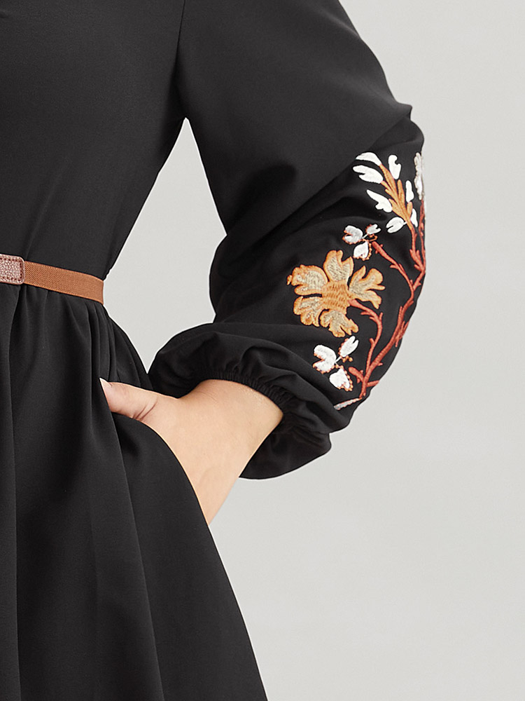 

Plus Size Floral Embroidered Ruched Square Neck Dress Black Women Elastic cuffs Square Neck Long Sleeve Curvy Midi Dress BloomChic