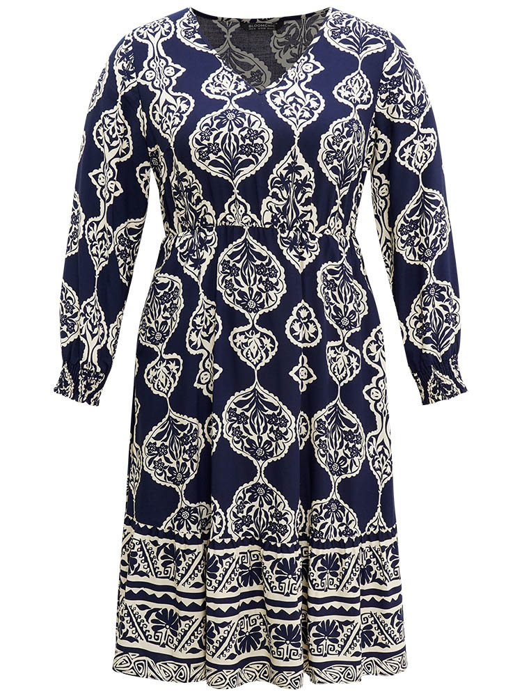 Plus Size Women Vacation Bohemian Print Shirred Regular Sleeve Long Sleeve V-neck Pocket Resort Dresses BloomChic 