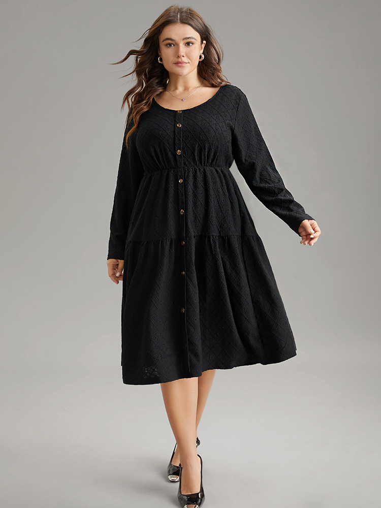 

Plus Size Plain Gathered Button Detail Texture Ruffle Hem Dress Black Women Texture Round Neck Long Sleeve Curvy Midi Dress BloomChic
