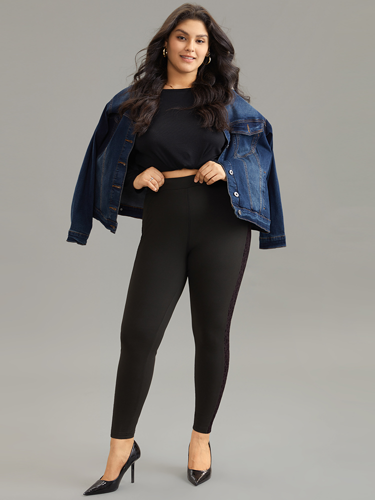Plus Size Women Dailywear Silhouette Floral Print Velvet High stretch Skinny High Rise Casual Leggings BloomChic 
