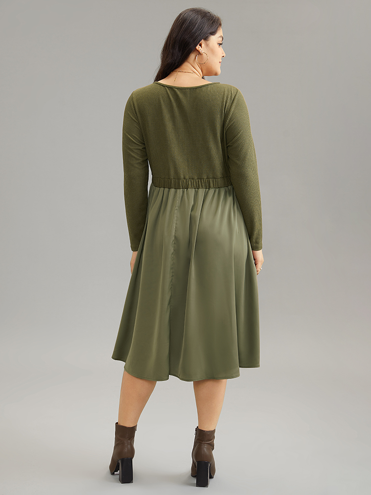 Plus Size Women Dailywear Plain Texture Regular Sleeve Long Sleeve Notched collar Pocket Casual Dresses BloomChic 