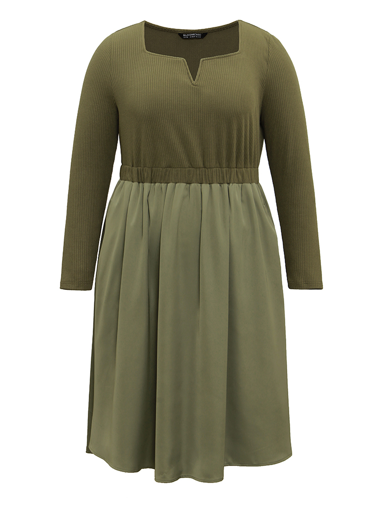 Plus Size Women Dailywear Plain Texture Regular Sleeve Long Sleeve Notched collar Pocket Casual Dresses BloomChic 