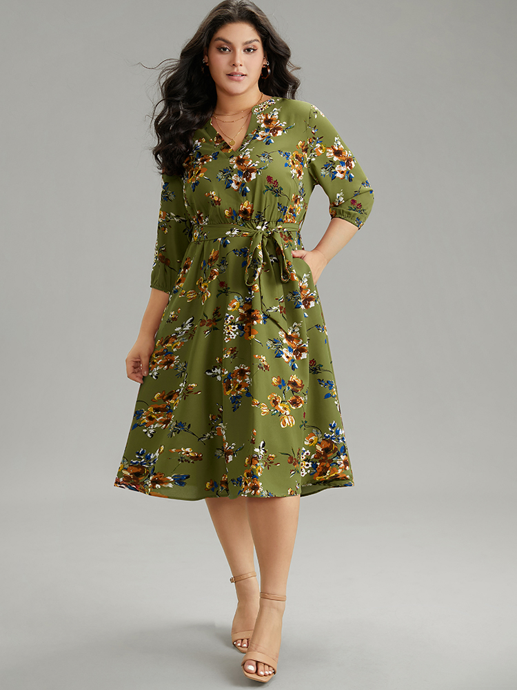 

Plus Size Floral Notched Belted Elastic Waist Dress Moss Women Elegant Elastic cuffs Notched collar Elbow-length sleeve Curvy Midi Dress BloomChic