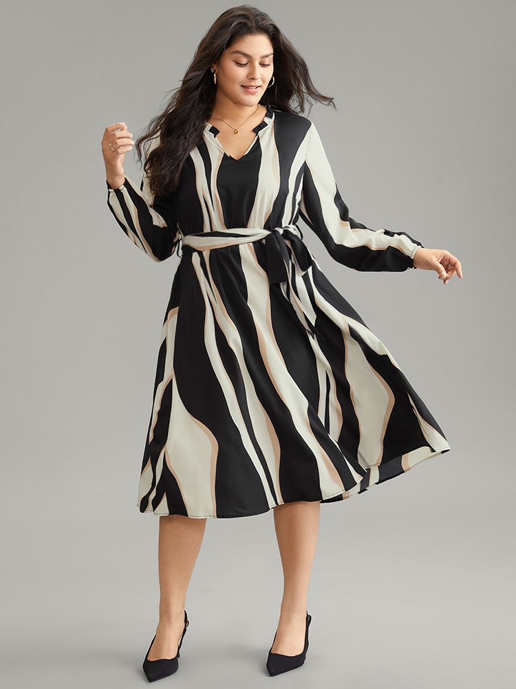 Plus Size Colorblock Striped Notched Belted Lantern Sleeve Dress Black Women At the Office Elastic cuffs Notched collar Long Sleeve Curvy Midi Dress BloomChic 28/5X 
