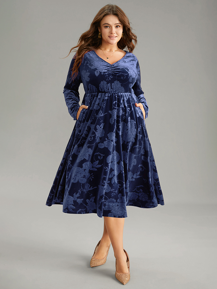 

Plus Size Velvet Jacquard Elastic Waist Ruched Dress Indigo Women Elegant Velvet V-neck Long Sleeve Curvy Midi Dress BloomChic