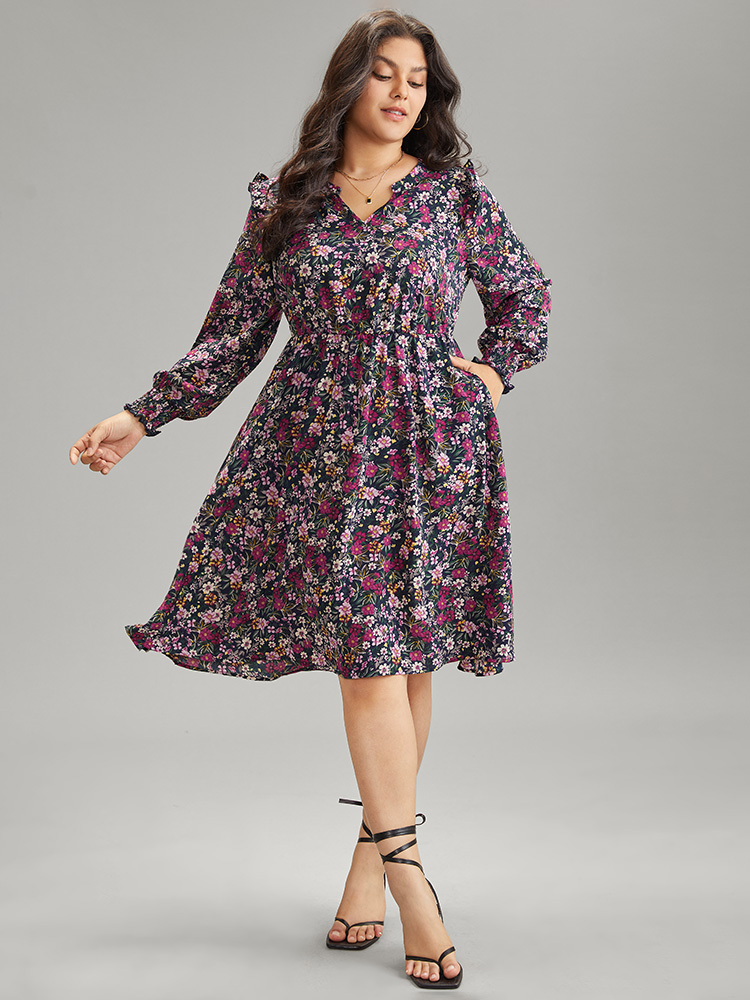 

Plus Size Ditsy Floral Notched Pocket Shirred Cuffs Dress DarkBlue Women Elegant Printed Notched collar Long Sleeve Curvy Midi Dress BloomChic