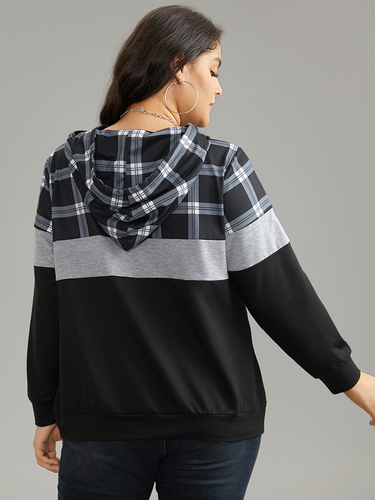 Plus Size Colorblock Contrast Plaid Kangaroo Pocket Sweatshirt Women Black Casual Contrast Hooded Dailywear Sweatshirts BloomChic 10/M 