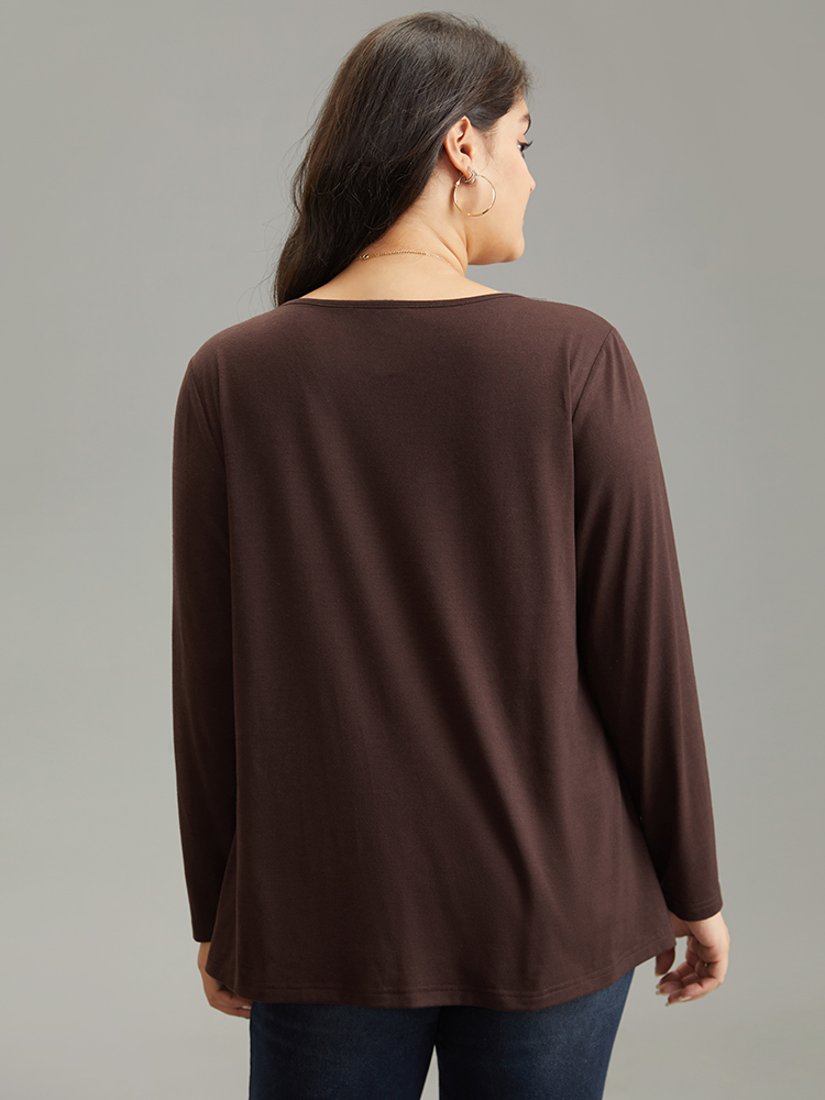 

Plus Size V Neck Solid Pleated Button Detail T-shirt DarkBrown V-neck Long Sleeve Casual Jersey Tops