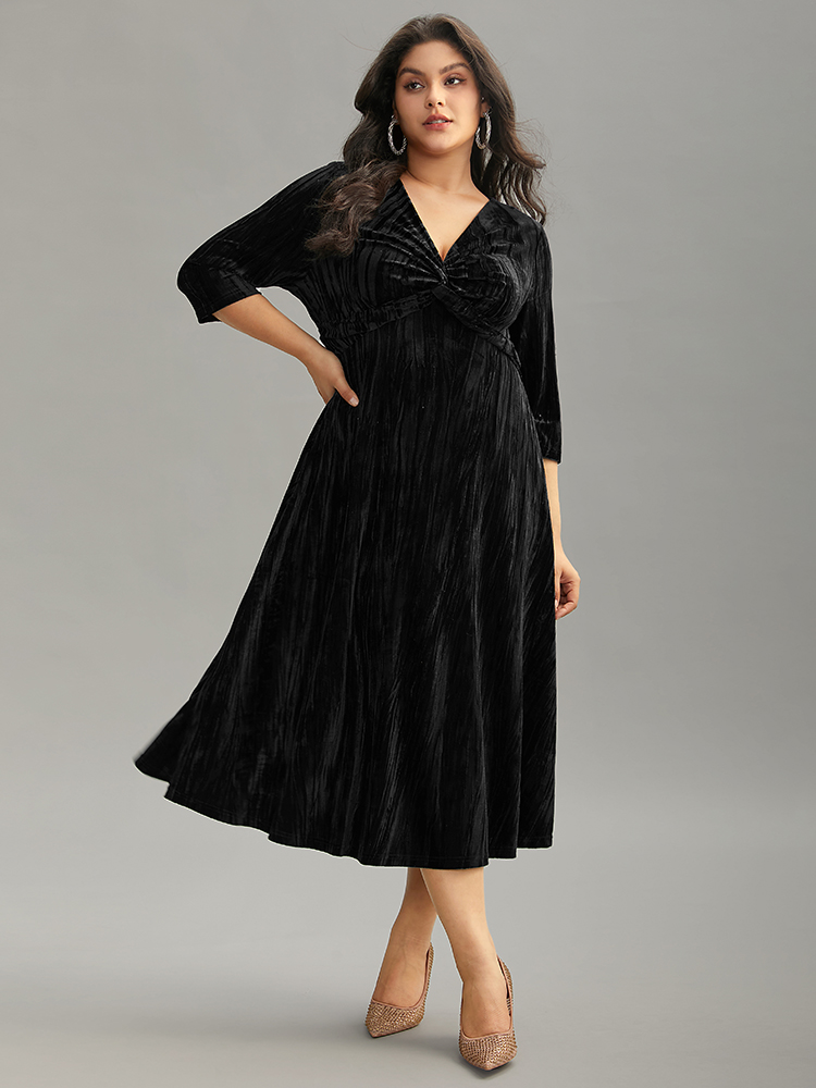 

Plus Size Plain Velvet V Neck Twist Front Dress Black Women Cocktail Velvet V-neck Elbow-length sleeve Curvy Midi Dress BloomChic