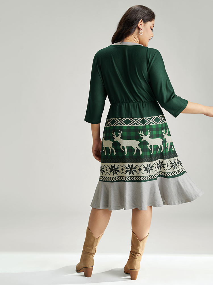 Plus Size Christmas Elk Elastic Waist Patchwork Button Detail Dress DarkGreen Women Casual Printed V-neck Elbow-length sleeve Curvy Midi Dress BloomChic 28/5X 