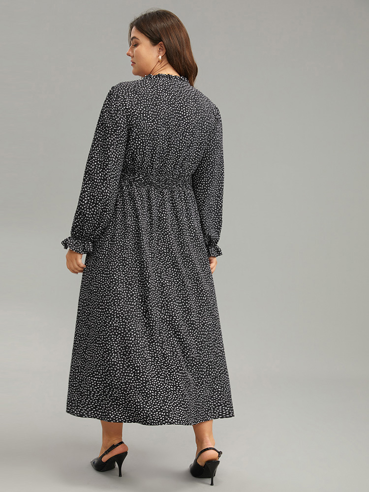 Plus Size Water Drop Print Shirred Frill Trim Tie Neck Dress BlackFlower Women Office Cross straps Tie Neck Long Sleeve Curvy Midi Dress BloomChic 10/M 