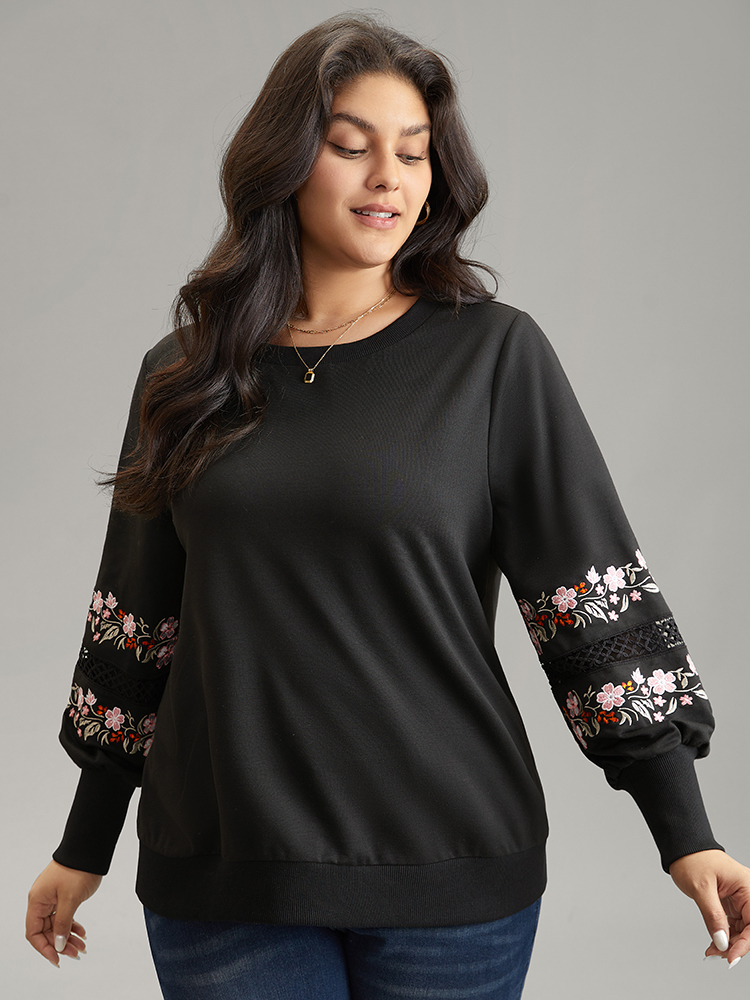 Plus Size Floral Embroidered Lace Insert Sweatshirt Women Black Elegant Lace Round Neck Dailywear Sweatshirts BloomChic 12/L 
