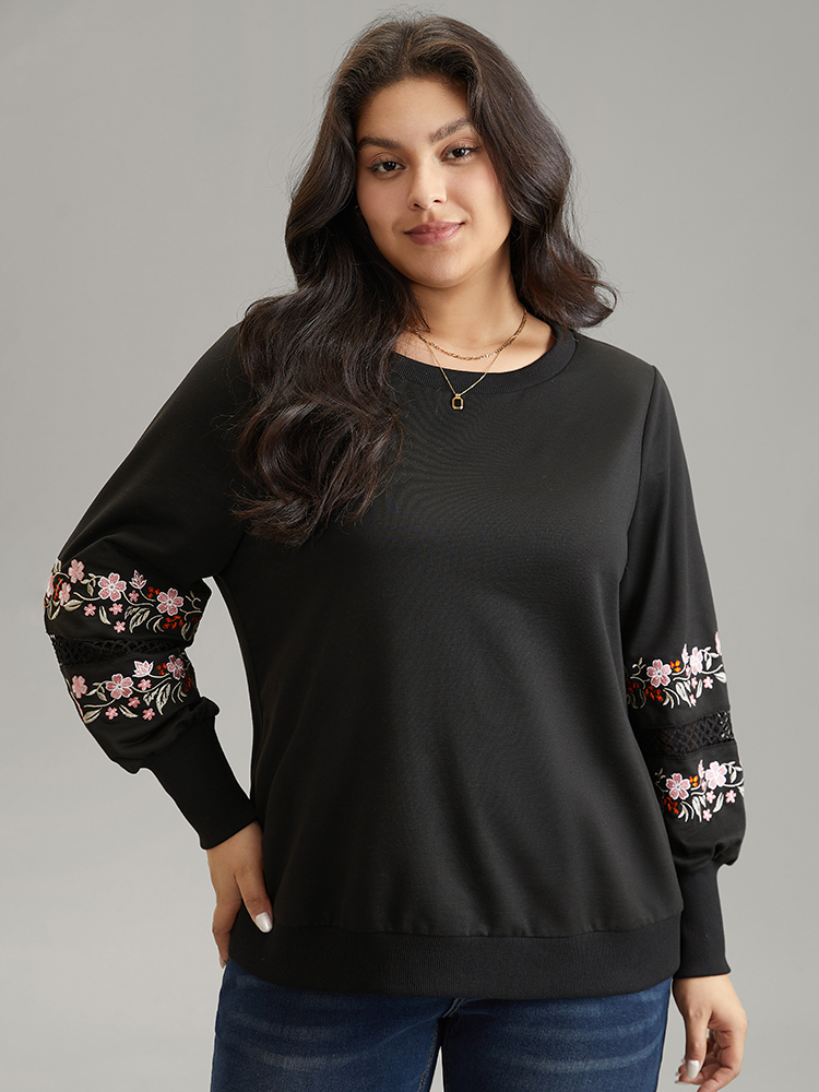 

Plus Size Floral Embroidered Lace Insert Sweatshirt Women Black Elegant Lace Round Neck Dailywear Sweatshirts BloomChic