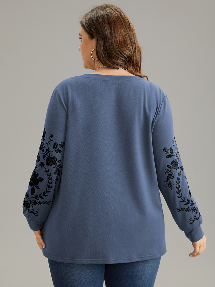 Plus Size Plants Embroidered Elastic Cuffs Crew Neck Sweatshirt Women Stone Casual Embroidered Round Neck Everyday Sweatshirts BloomChic 10/M 