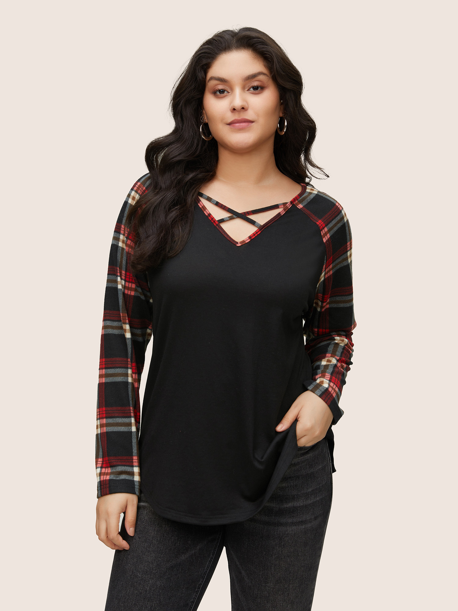 

Plus Size Plaid Patchwork Raglan Sleeve Crisscross T-shirt Burgundy Women Casual Patchwork Plaid V-neck Dailywear T-shirts BloomChic