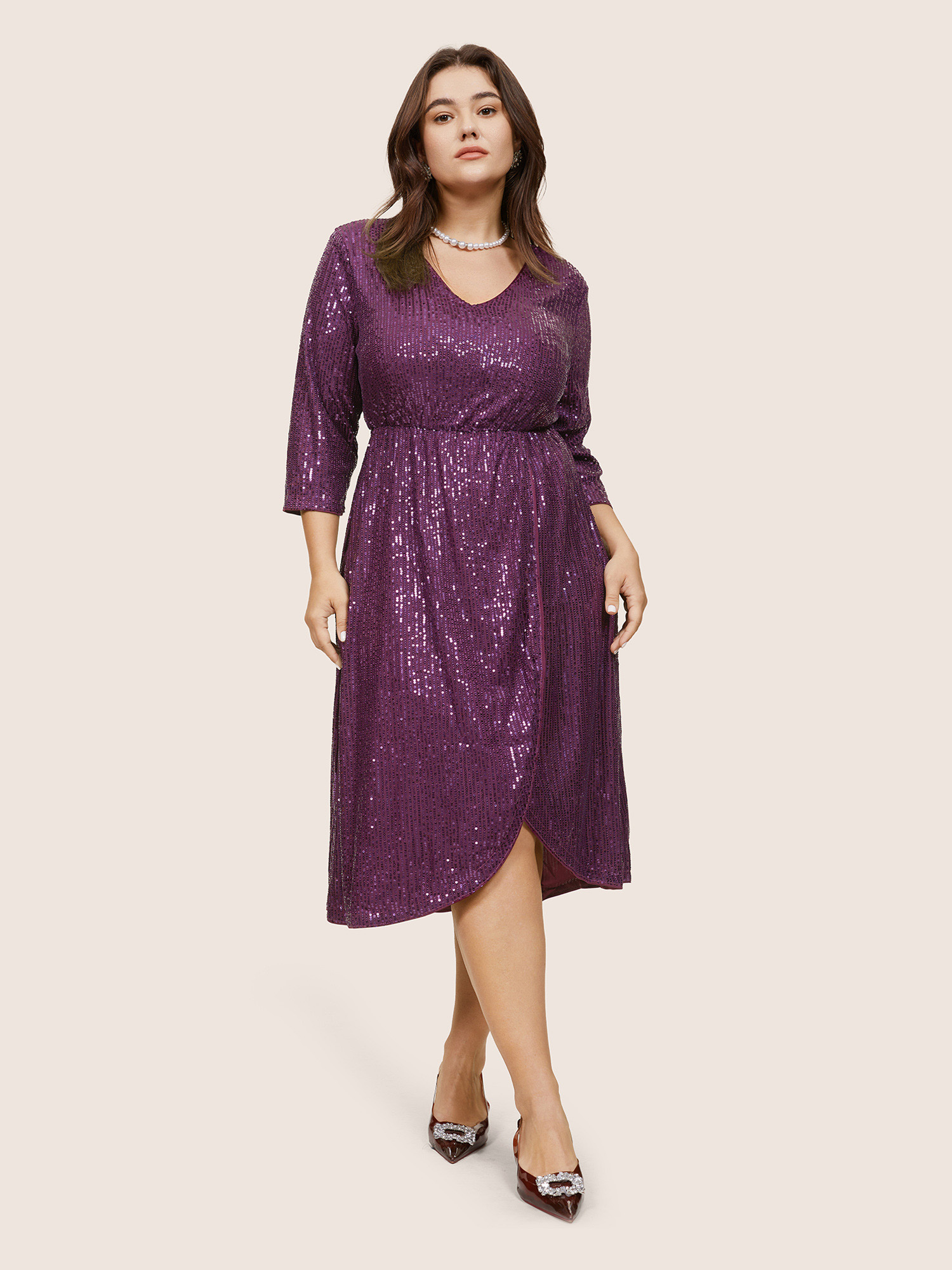 

Plus Size Solid Sequin Wrap Hem Elastic Waist Dress Purple Women Cocktail Sequin V-neck Elbow-length sleeve Curvy Midi Dress BloomChic