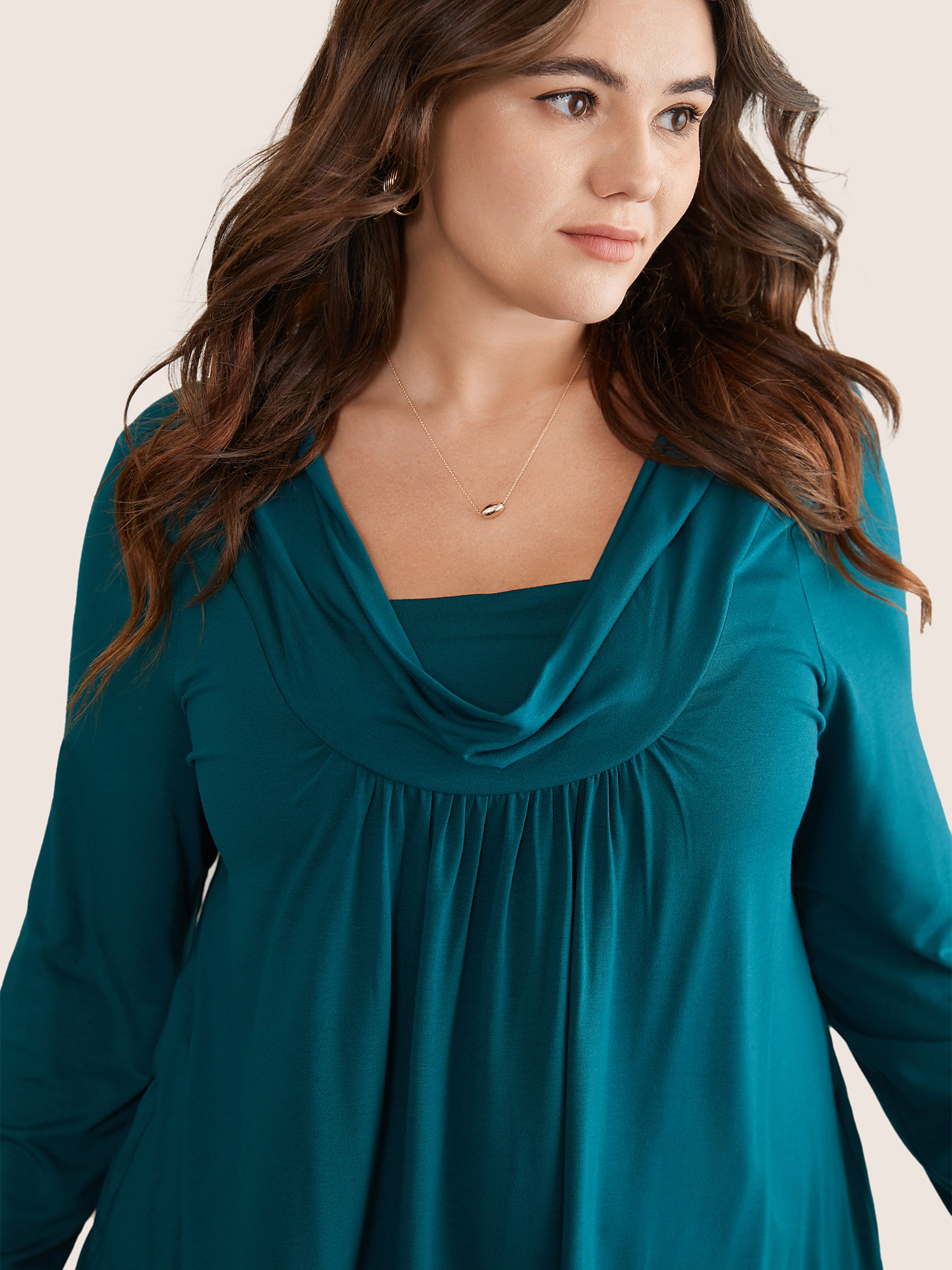 

Plus Size Solid Cowl Neck Gathered Arc Hem T-shirt Aegean Cowl Neck Long Sleeve Casual Jersey Tops