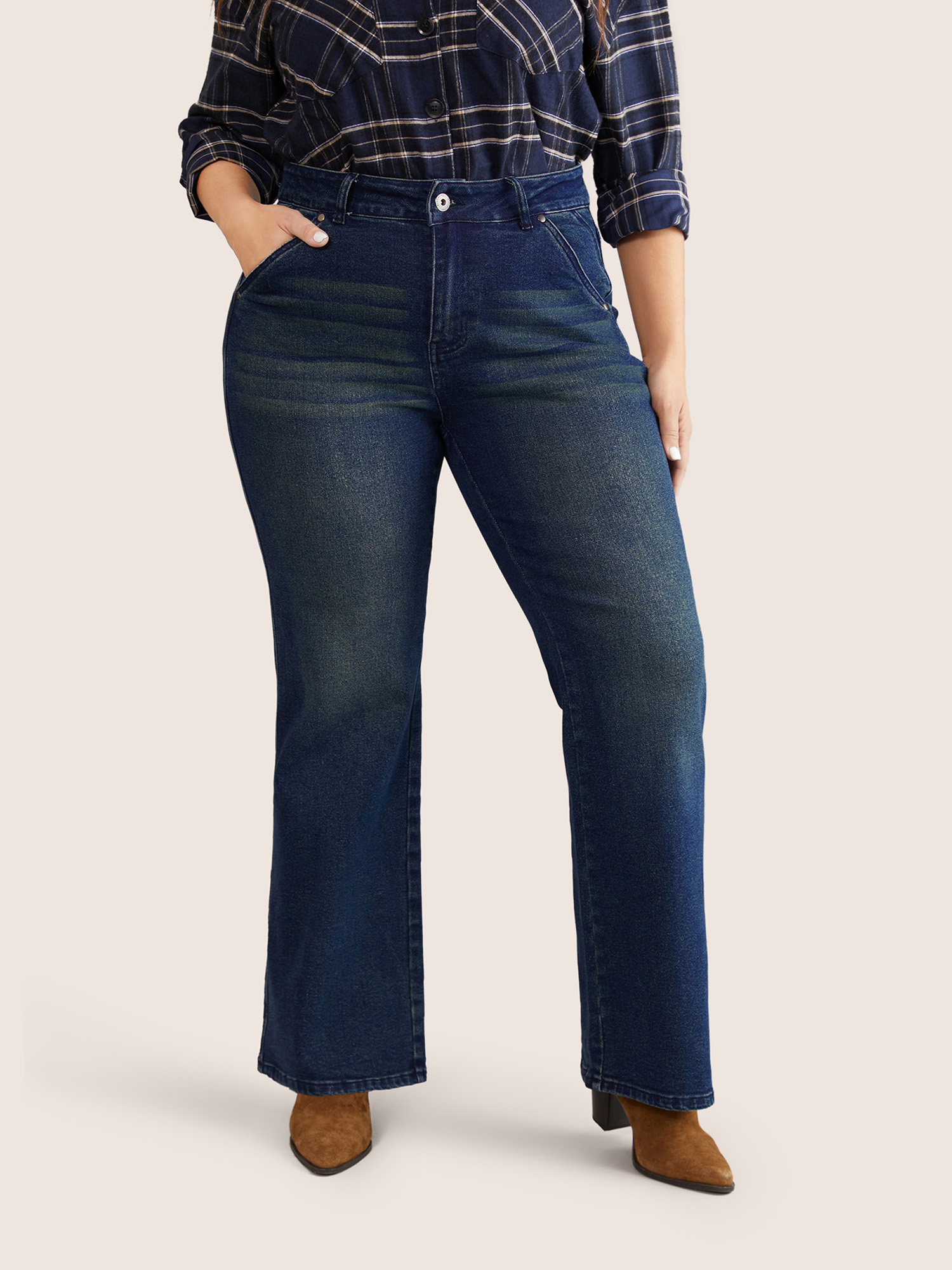 

Plus Size Dark Wash Bootcut Slant Pocket Jeans Women Indigo Casual Plain Plain High stretch Pocket Jeans BloomChic