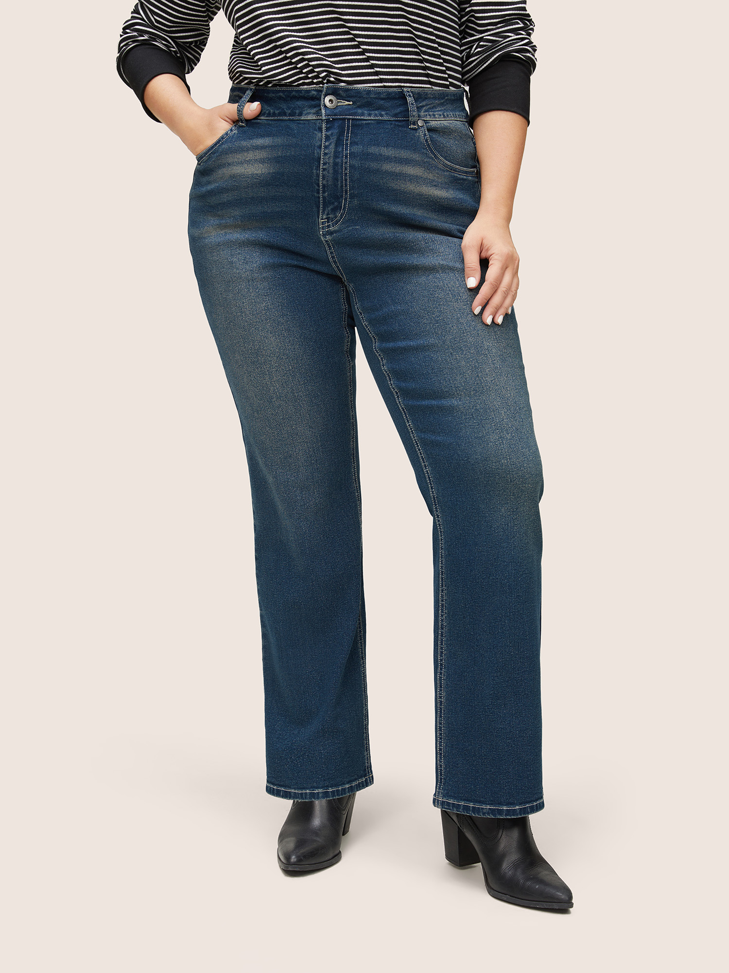 Plus Size Women Dailywear Plain High stretch Straight Leg Dark Wash Casual Jeans BloomChic 