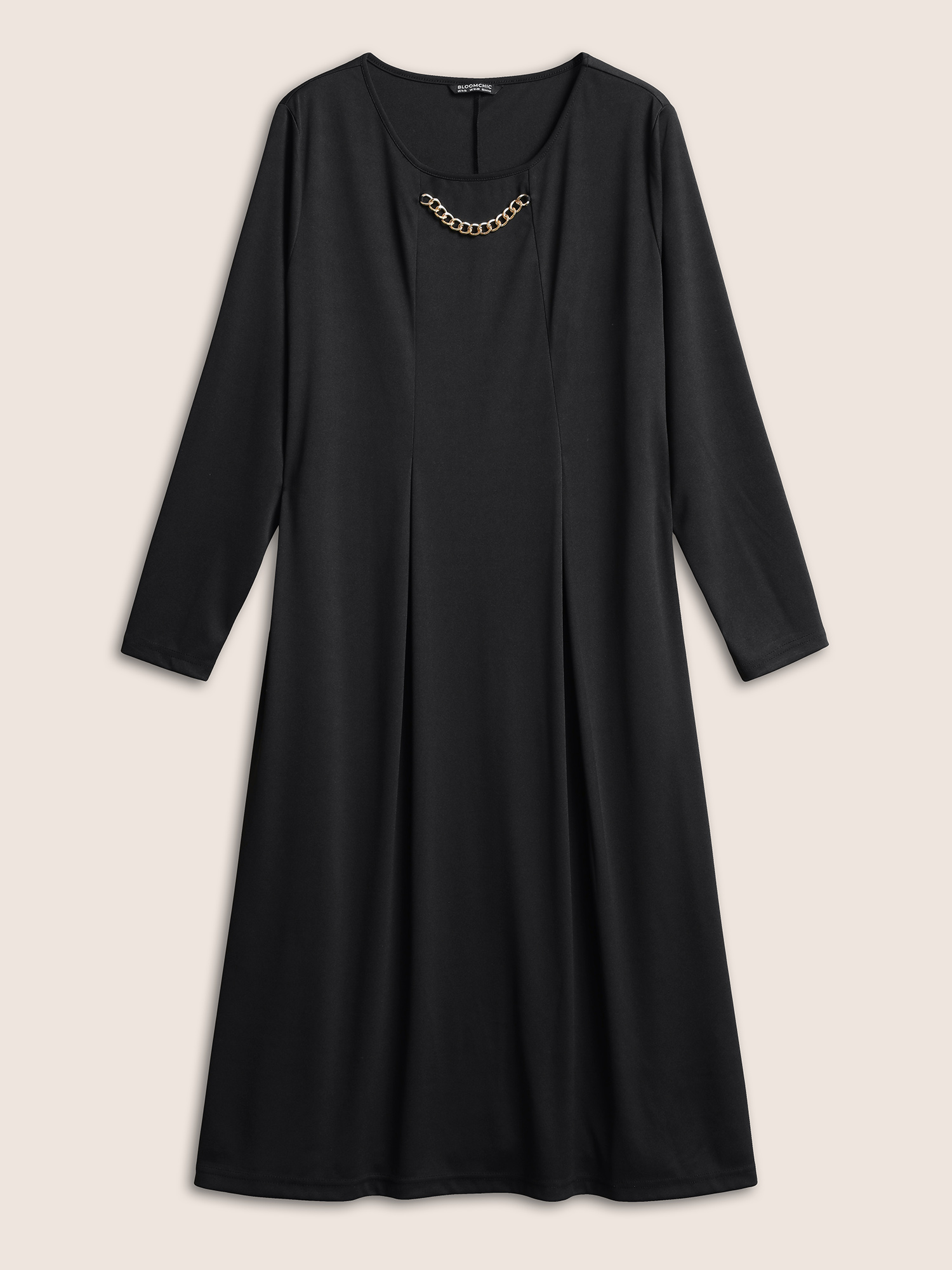 Plus Size Solid Metal Chain Detail Pocket Plicated Dress Black Women Office Plain Round Neck Long Sleeve Curvy Midi Dress BloomChic 12/L 