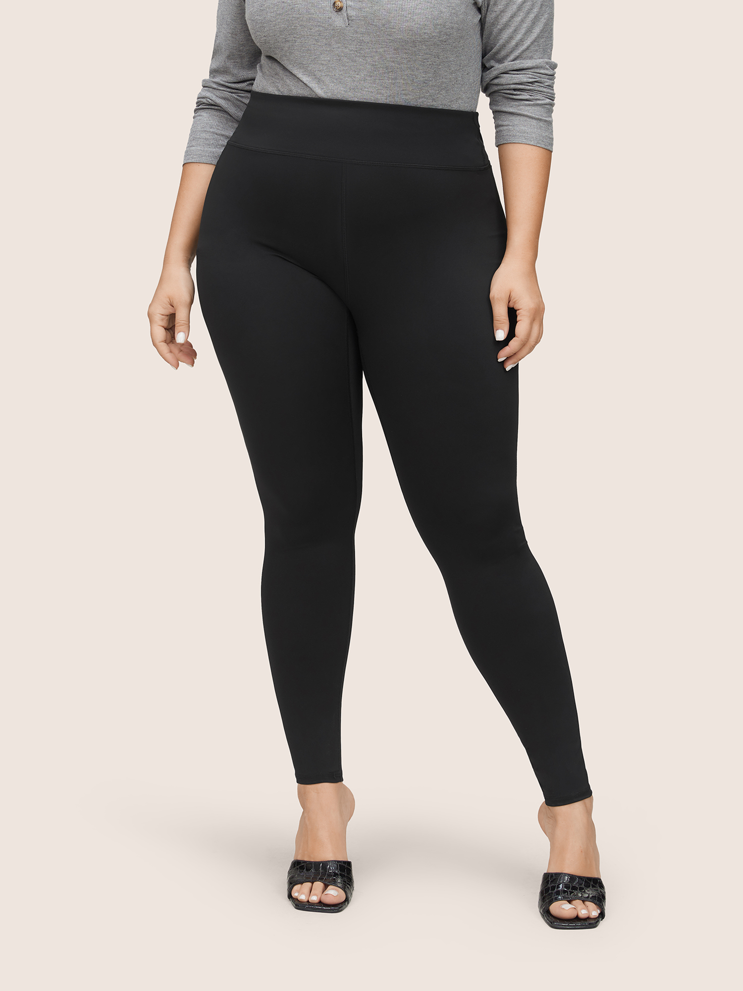 

Plus Size Solid Seamless Butt Lifting High Rise Leggings Women Black Casual High stretch Skinny High Rise Dailywear Leggings BloomChic