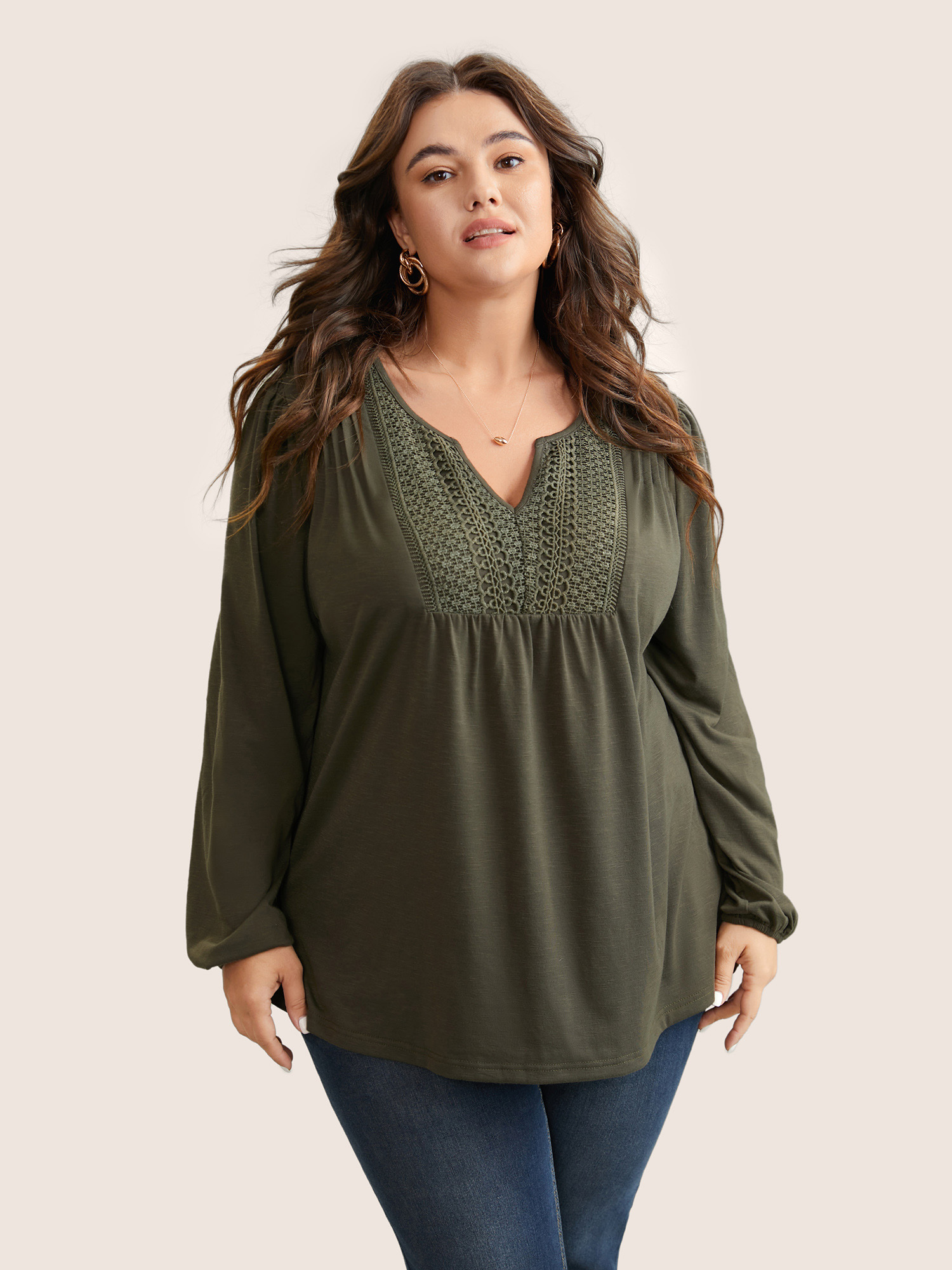 

Plus Size Notched Lace Panel Lantern Sleeve T-shirt ArmyGreen Notched collar Long Sleeve Vacation Jersey Tops