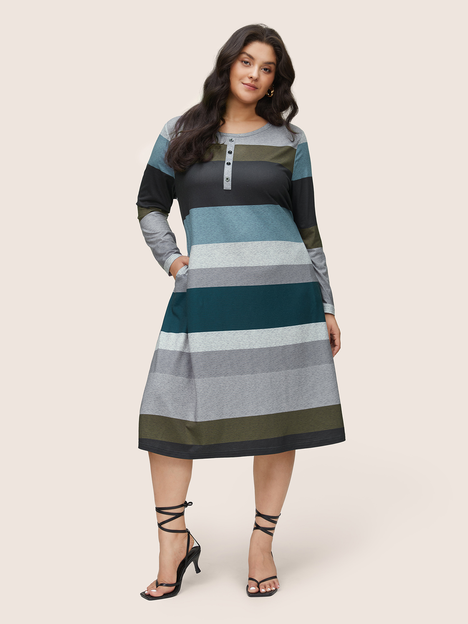 

Plus Size Colorblock Contrast Button Detail Pocket Dress DarkGreen Women Casual Printed Round Neck Long Sleeve Curvy Midi Dress BloomChic