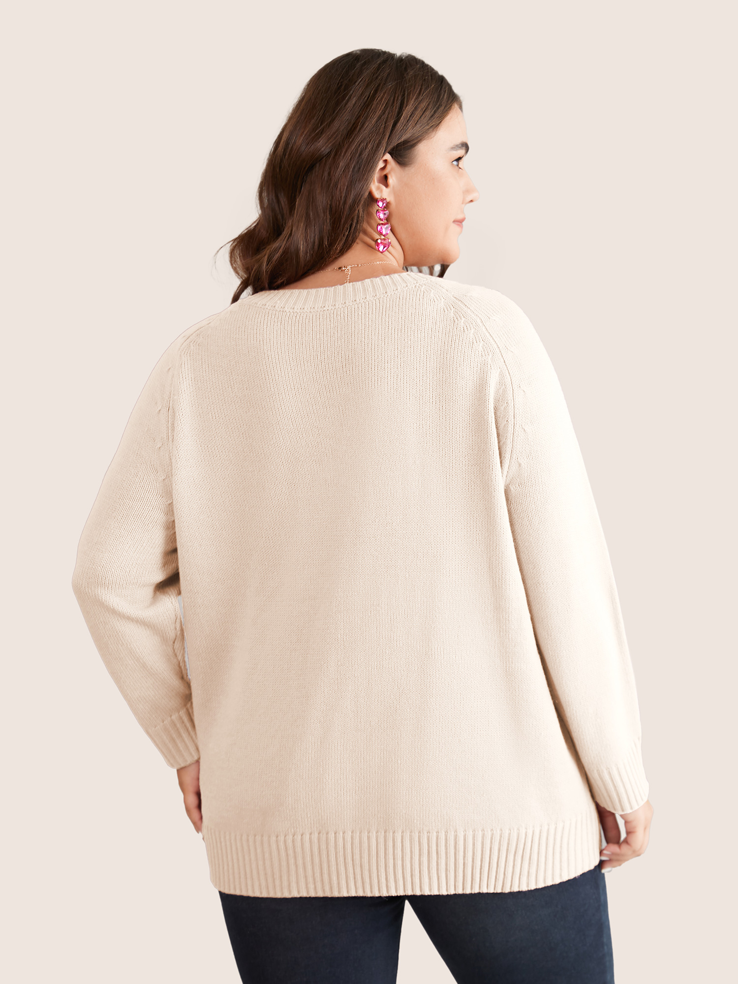 

Plus Size Heart Cable Knit Two Tone Raglan Sleeve Pullover Ivory Women Casual Long Sleeve Round Neck Everyday Pullovers BloomChic