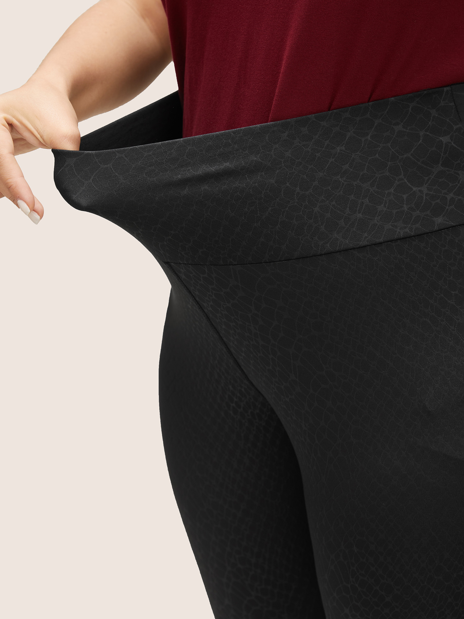 Plus Size Plain Textured Skinny High Rise Leggings Women Black Casual High stretch Skinny High Rise Everyday Leggings BloomChic 12/L 
