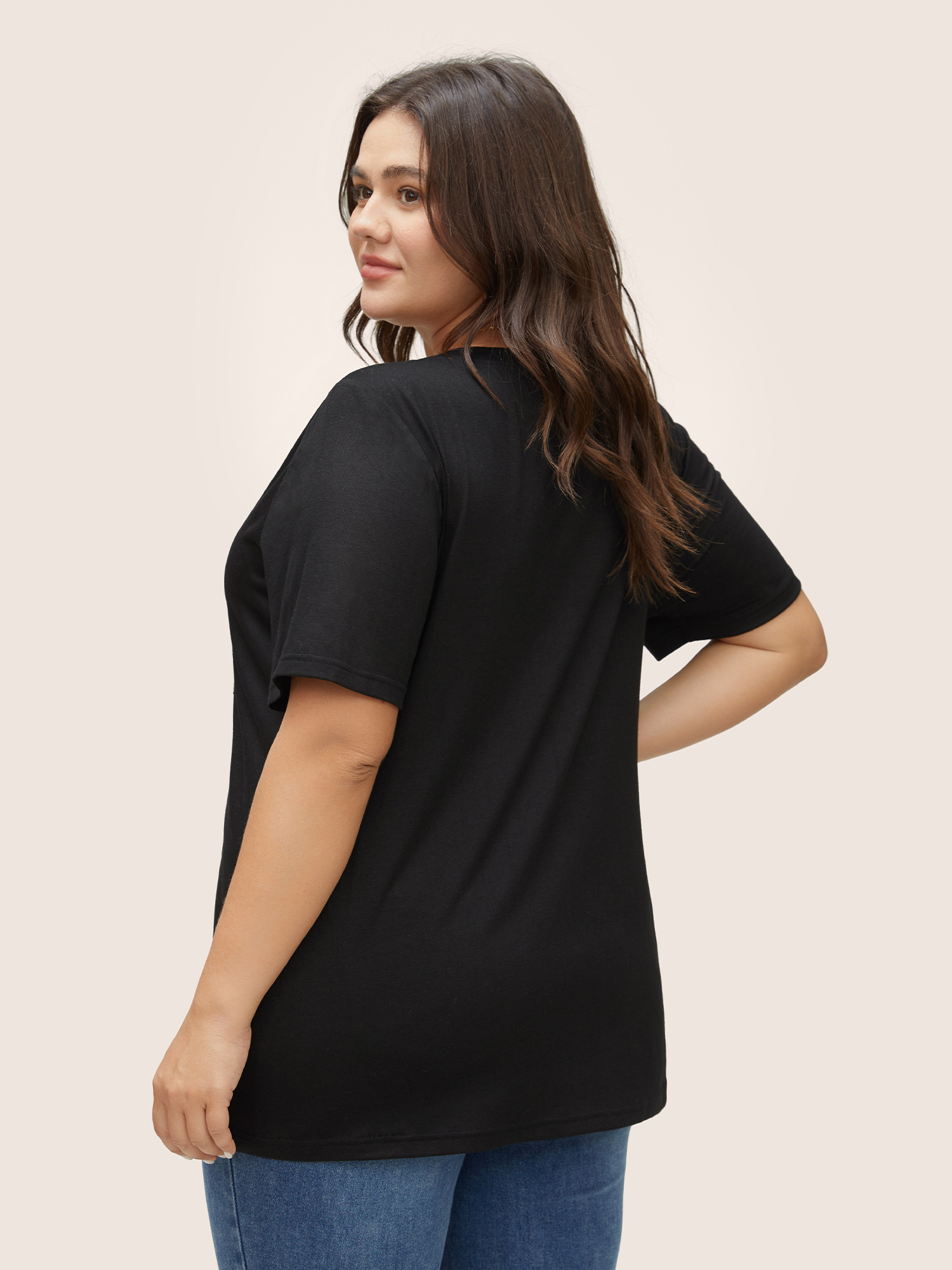 Plus Size Women Everyday Art&design Rhinestone detailing Regular Sleeve Short sleeve V-neck Casual T-shirts BloomChic 