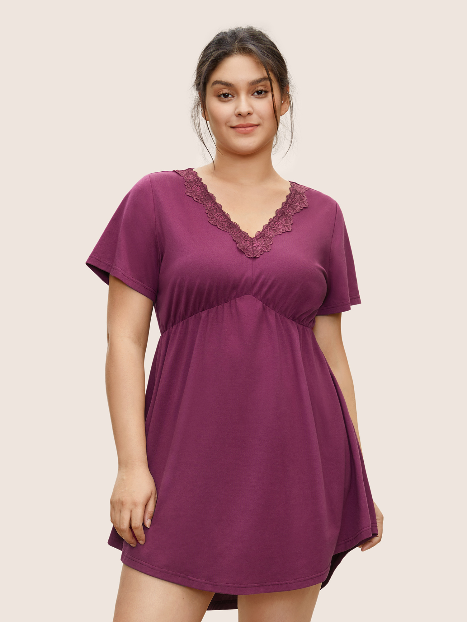 

Plus Size Plain Lace Panel Elastic Waist Curved Hem Sleep Dress Burgundy Short sleeve V-neck Lounge Everyday  Bloomchic