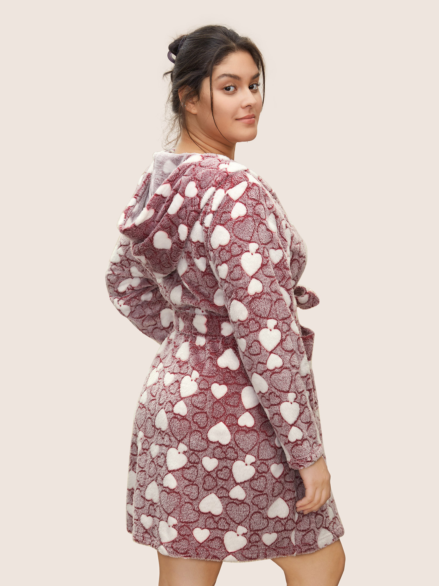 

Plus Size Heart Contrast Hooded Pocket Belted Robe Burgundy Heart Print Non Everyday Lounge Robes/Robes Sets  Bloomchic