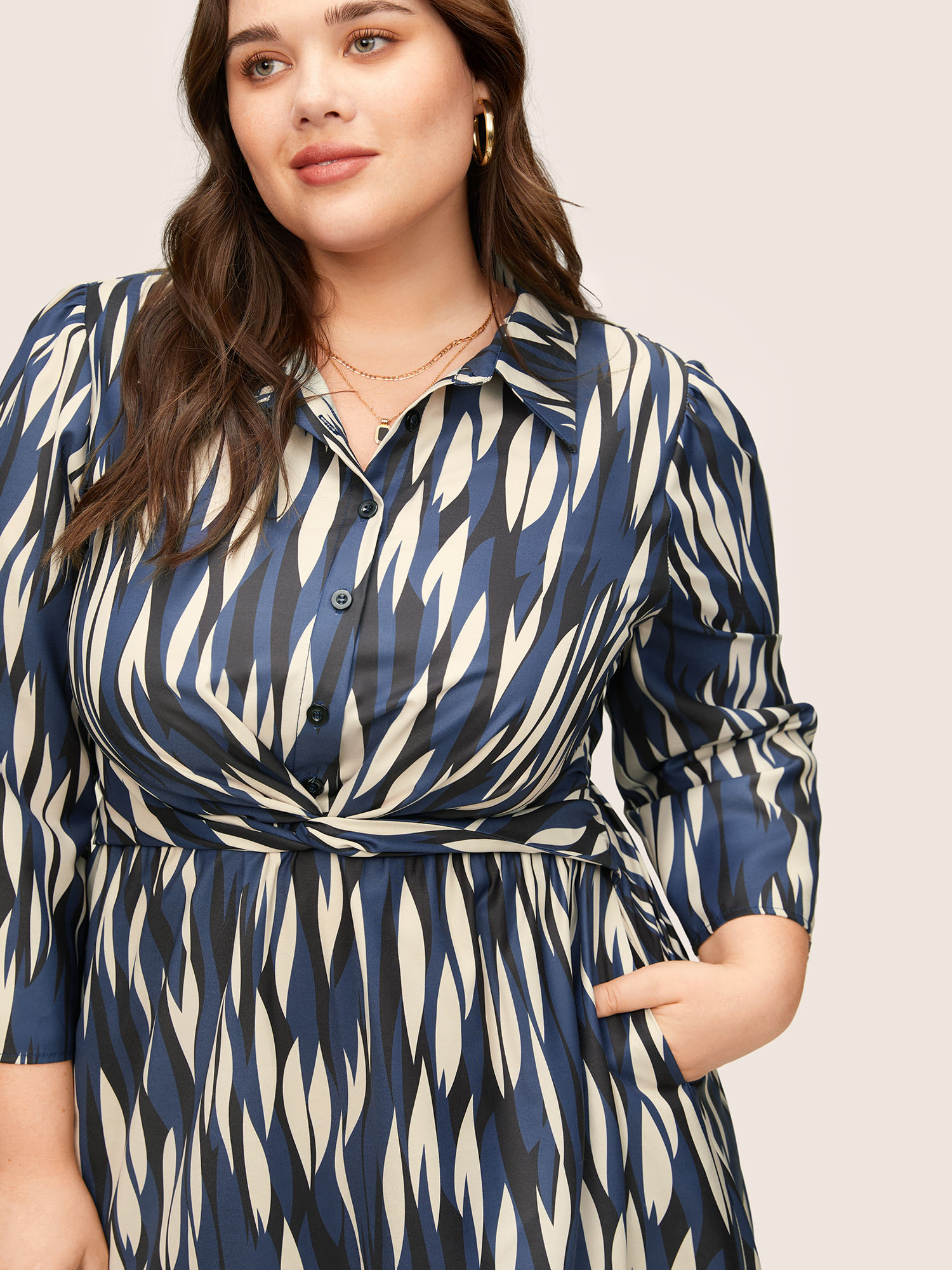 

Plus Size Geo Colorblock Twist Front Shirt Collar Dress Indigo Women At the Office Non Shirt collar Elbow-length sleeve Curvy Midi Dress BloomChic