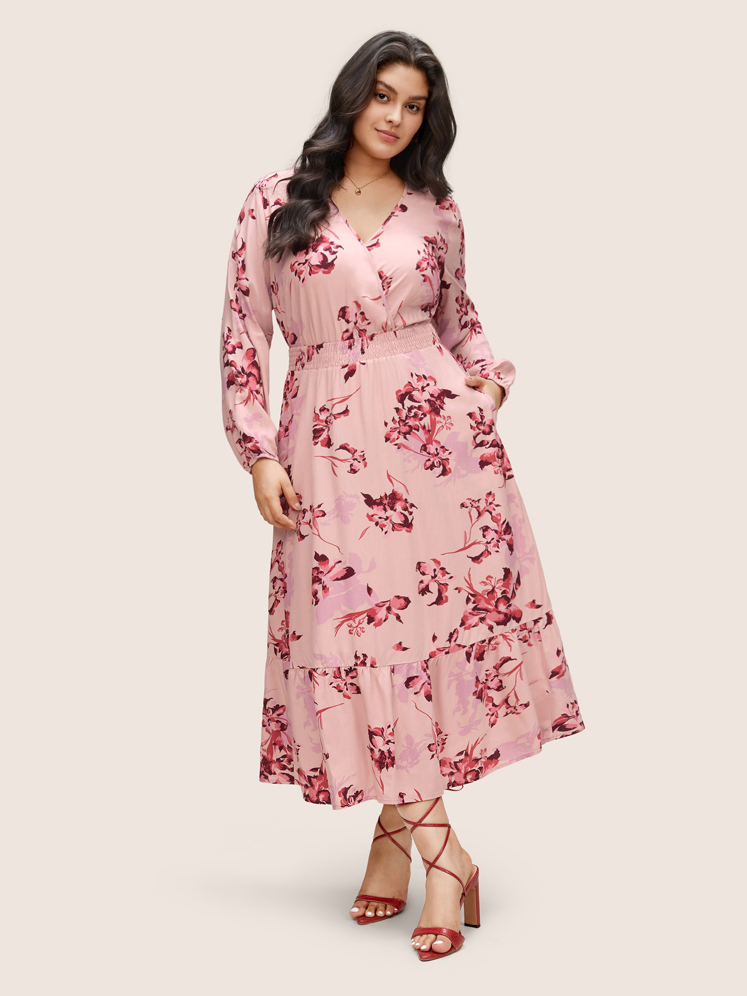 

Plus Size Floral Print Surplice Neck Ruffle Layered Hem Dress Pink Women Elegant Non Overlap Collar Long Sleeve Curvy Midi Dress BloomChic