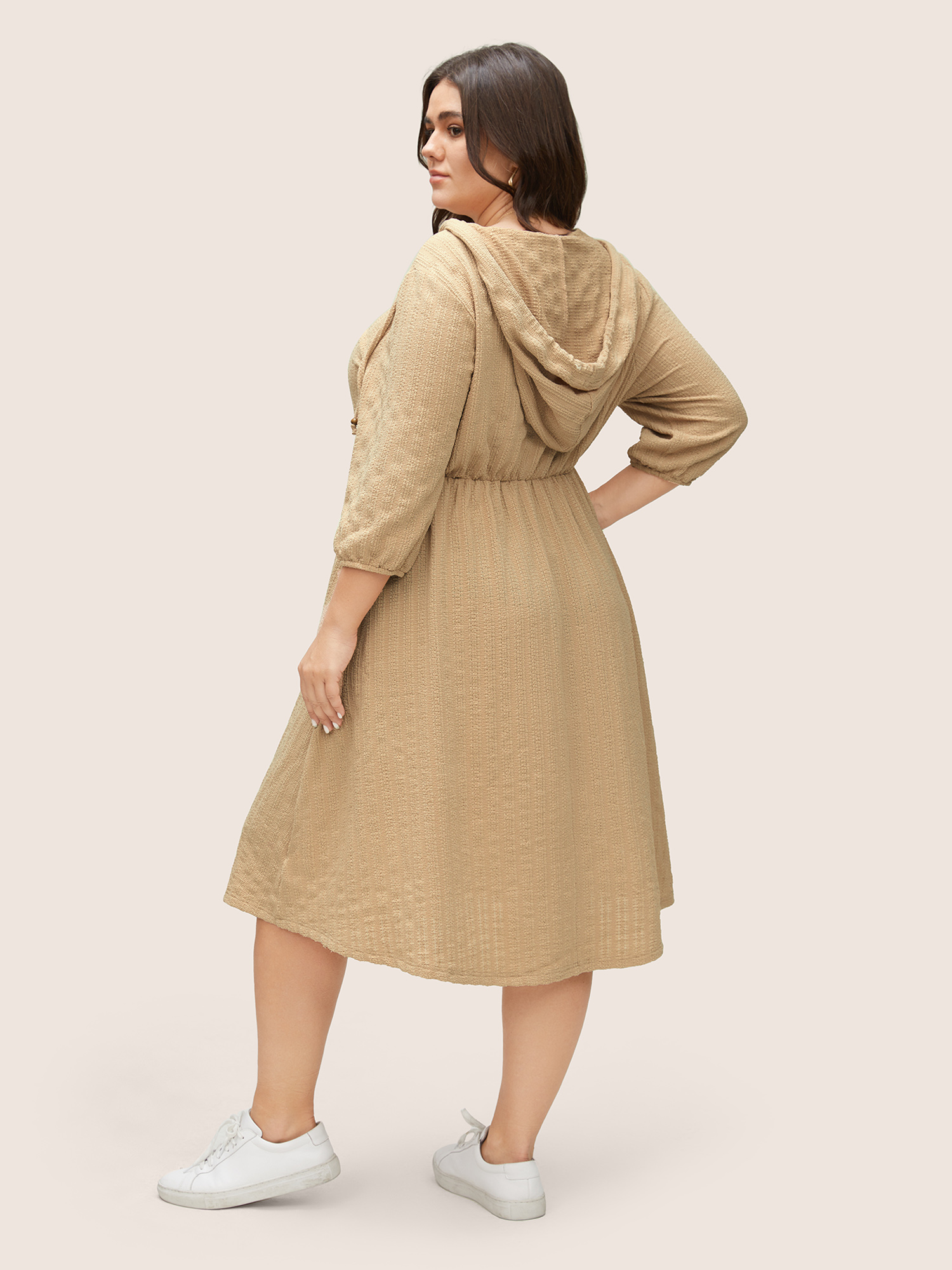 

Plus Size Plisse Hooded Pocket Button Detail Ties Dress Tan Women Casual Non Hooded Elbow-length sleeve Curvy Midi Dress BloomChic