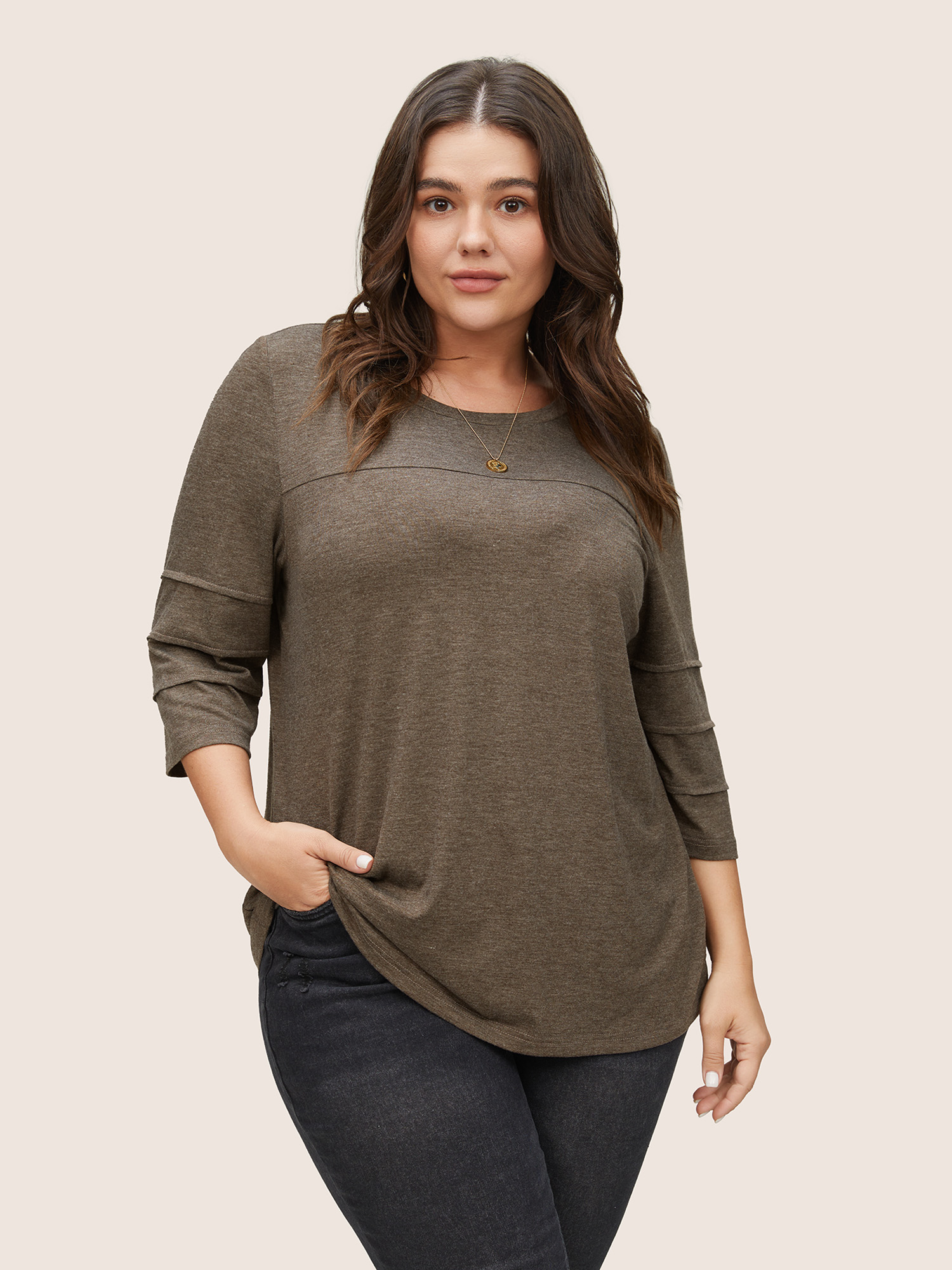 

Plus Size Solid Pleated Detail Round Neck T-shirt DarkBrown Women Casual Non Plain Round Neck Everyday T-shirts BloomChic