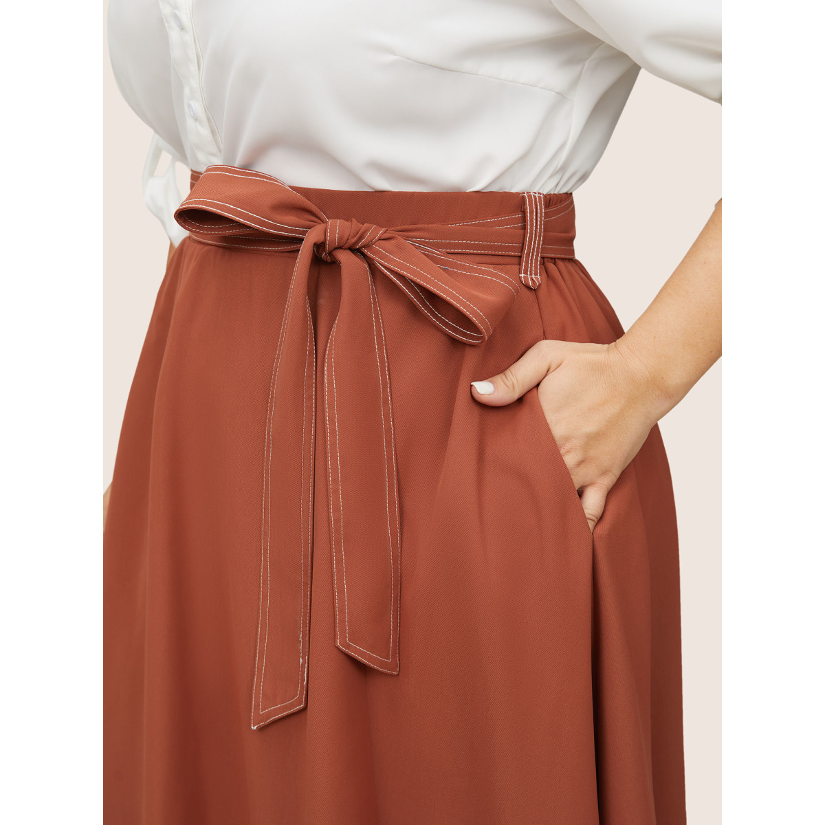 

Plus Size Contrast Trim Bowknot Belted Asymmetrical Hem Skirt Women Maroon At the Office Non No stretch Slanted pocket Belt Work Skirts BloomChic