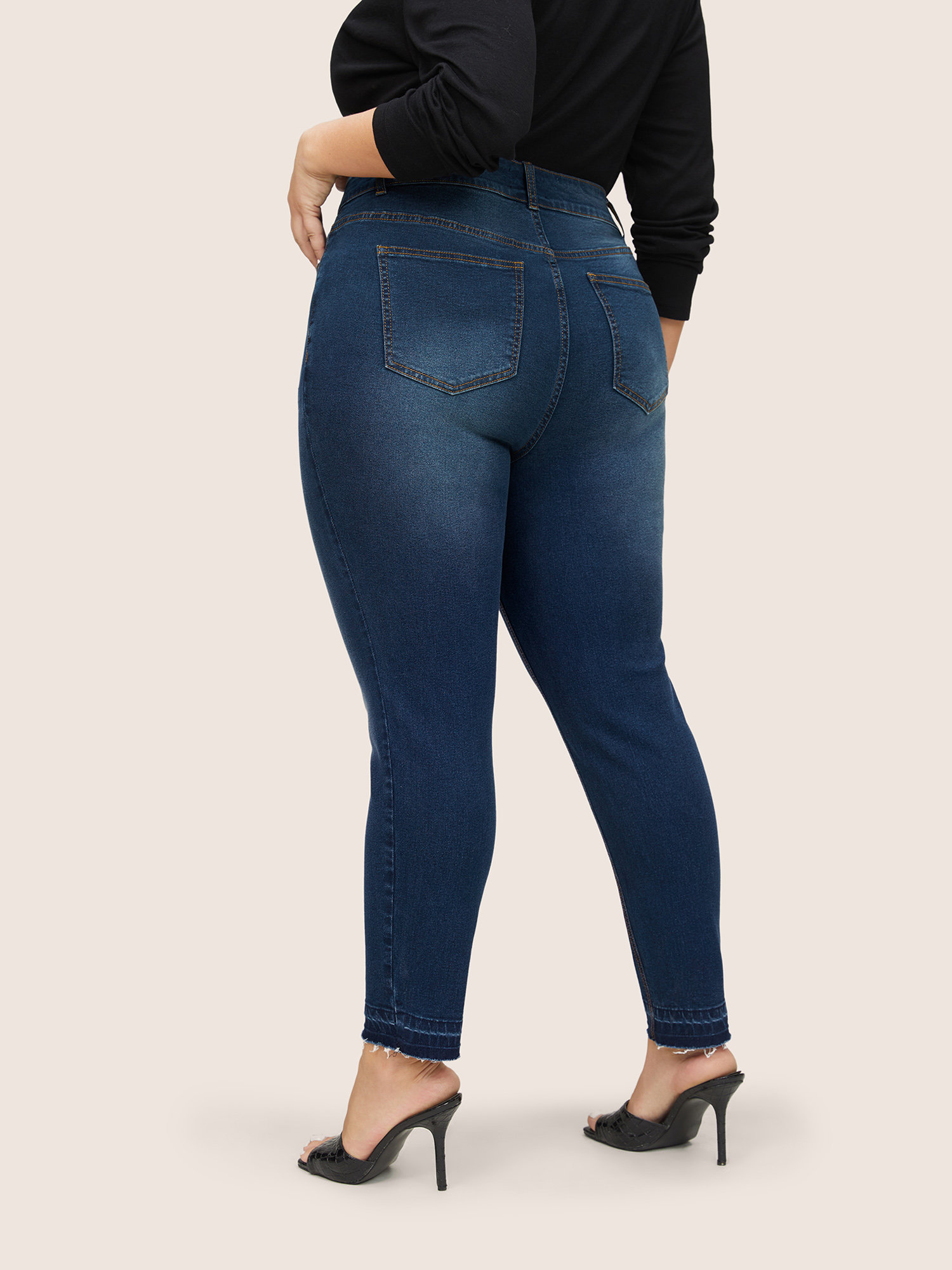 Plus Size Cutoff Skinny High Rise Zipper Fly Jeans Women DarkBlue Casual Plain Non High stretch Slanted pocket Jeans BloomChic 18/2X 