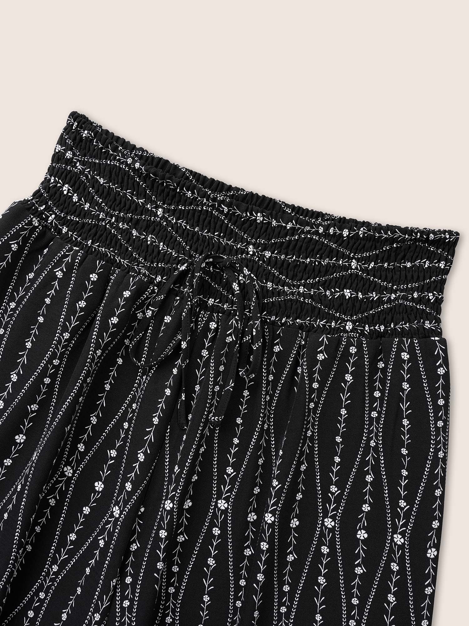 Plus Size Ditsy Floral Shirred Ties High Rise Harem Pants Women BlackFlower Resort Harem High Rise Vacation Pants BloomChic 12/L 