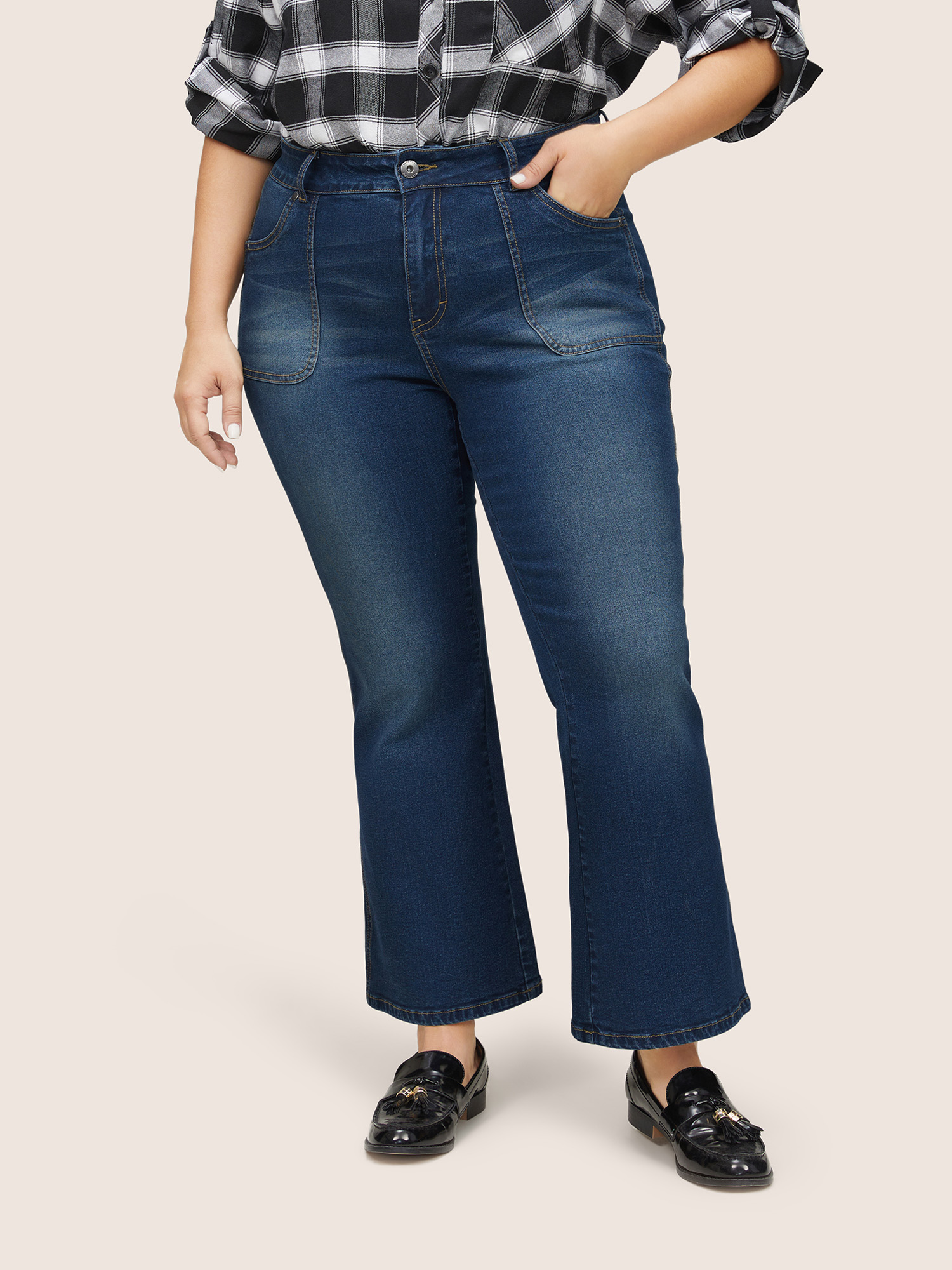 

Plus Size Solid Slant Pocket Front Flare Leg Jeans Women Indigo Casual Plain Non High stretch Slanted pocket Jeans BloomChic